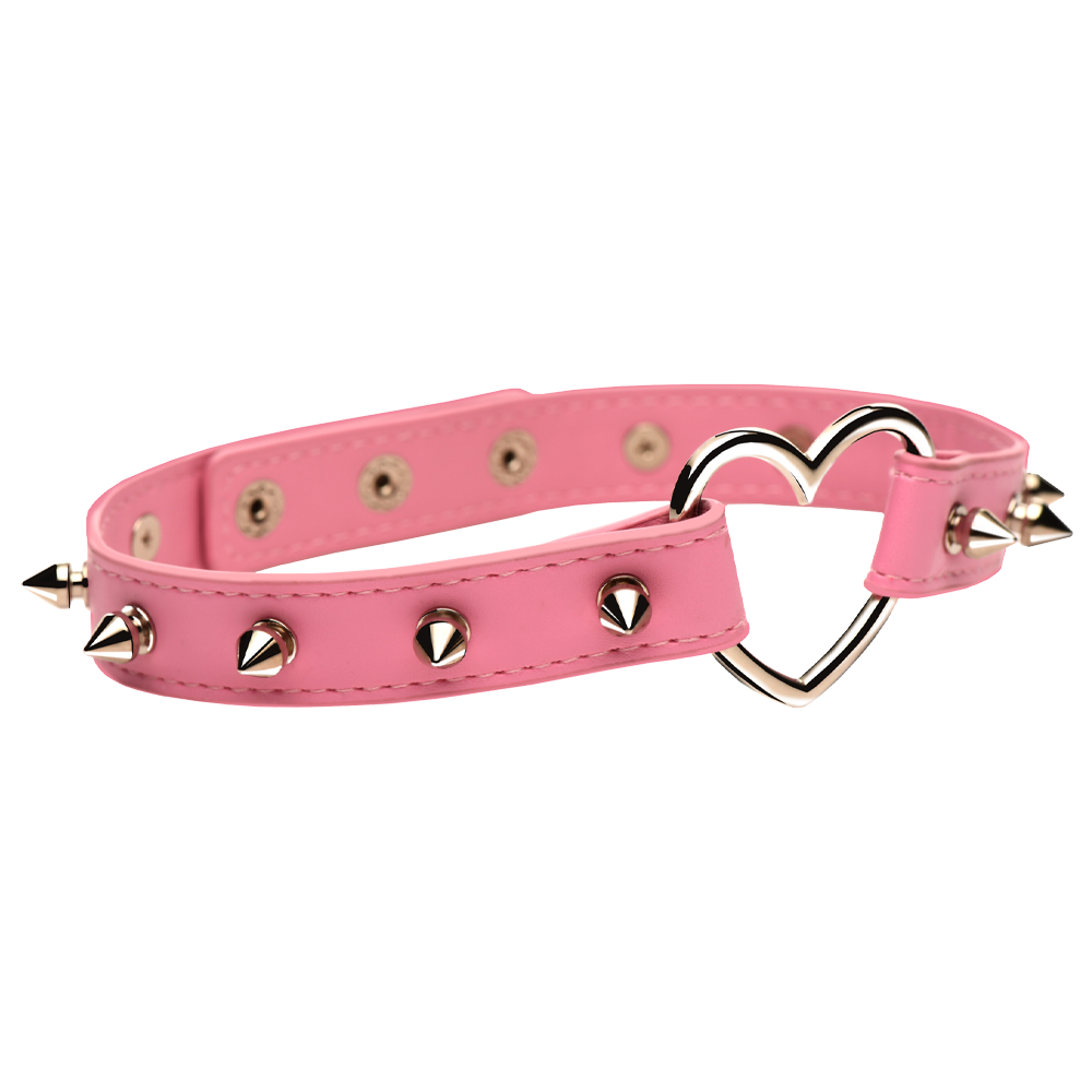 spikprytt halsband hjärtdesign xr brands master series veganskt läder justerbar passform bondage smycke kinky choker modeaccessoar svart stilfull