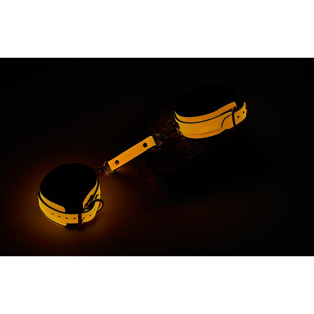 Självlysande bondagekit justerbara handledsbojor fotbojor neopren paddel hog tie nickelfria detaljer glow in the dark sexleksaker nybörjare avancerade parleksaker dominant lek erotisk present