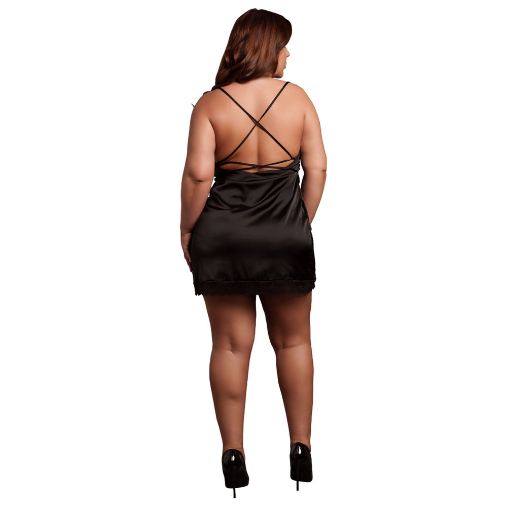sensuell silkig klänning elegant långklänning slits korsade band öppen rygg stretchtyg följsam passform romantisk aftonklänning sexig festoutfit le désir satinlook smickrande siluett lyxig design XS-XL plus size