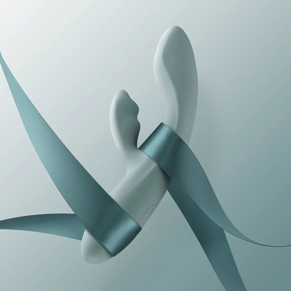rabbitvibrator värmefunktion appstyrd dubbelmotor g-punktstimulans klitorisstimulator uppladdningsbar usb tyst vattentät reselås minnesfunktion silikon ergonomisk sexleksak interaktiv fjärrstyrning partnerlek mjuk flexibel sexleksak