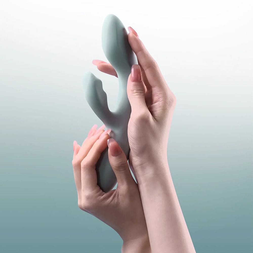 rabbitvibrator värmefunktion appstyrd dubbelmotor g-punktstimulans klitorisstimulator uppladdningsbar usb tyst vattentät reselås minnesfunktion silikon ergonomisk sexleksak interaktiv fjärrstyrning partnerlek mjuk flexibel sexleksak